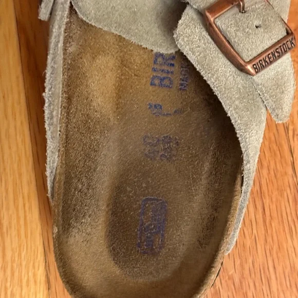 Birkenstock Boston Taupe Suede Clogs Size 40 Narrow - Picture 2 of 2